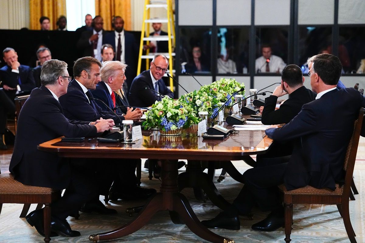 uniós vezetők washingtoni látogatása MACRON, Emmanuel; RUTTE, Mark; TRUMP, Donald; MERZ, Friedrich; ZELENSZKIJ, Volodimir; STARMER, Keir