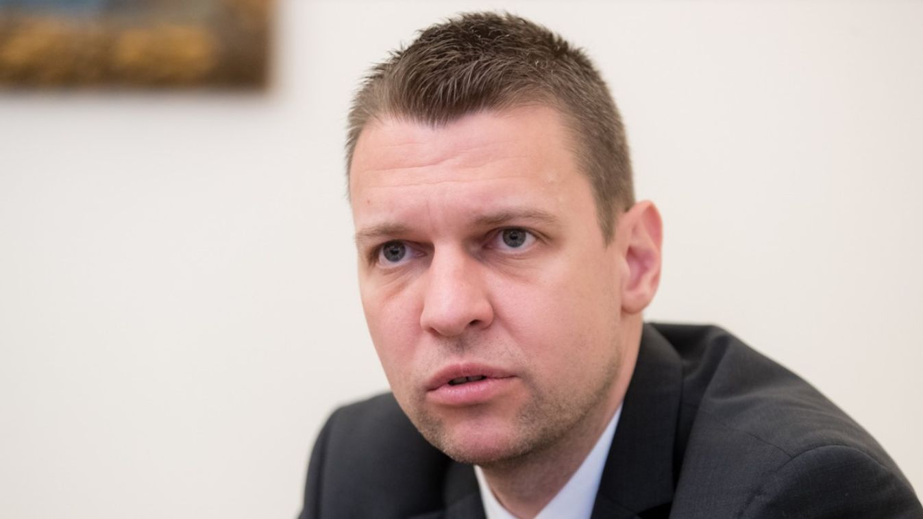 Menczer Tamás: harcolnunk kell az igazságért