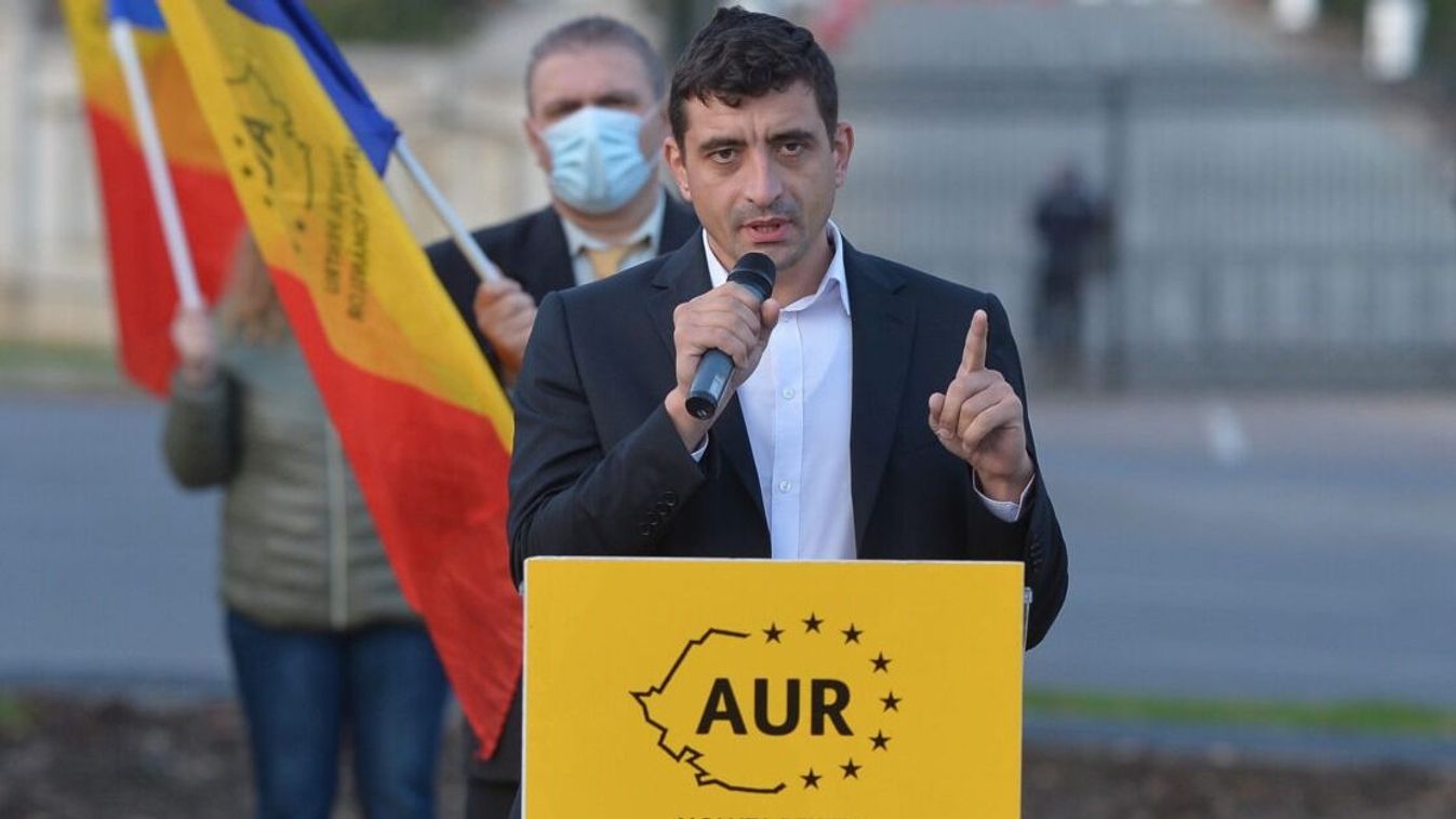 Az ultranacionalista AUR a legnépszerűbb párt a román választók körében