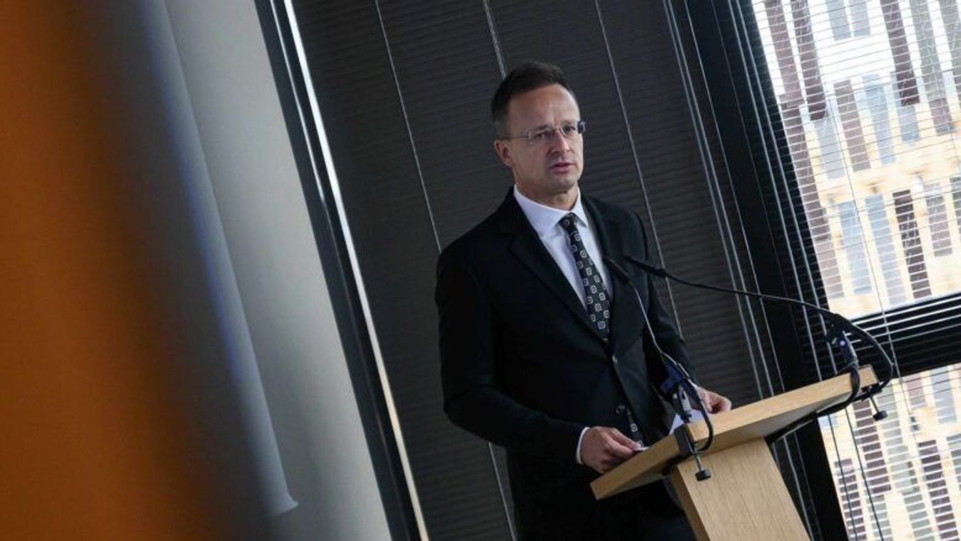 Szijjártó Péter: egyedül nukleáris energiával lehet kiszolgálni a világ növekvő áramigényét