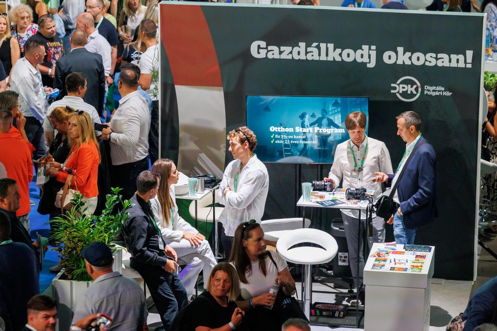20250920 -- A Digitális Polgári Körök első országos találkozója, a Papp László Sportarénában. // fotó: Hatlaczki Balázs