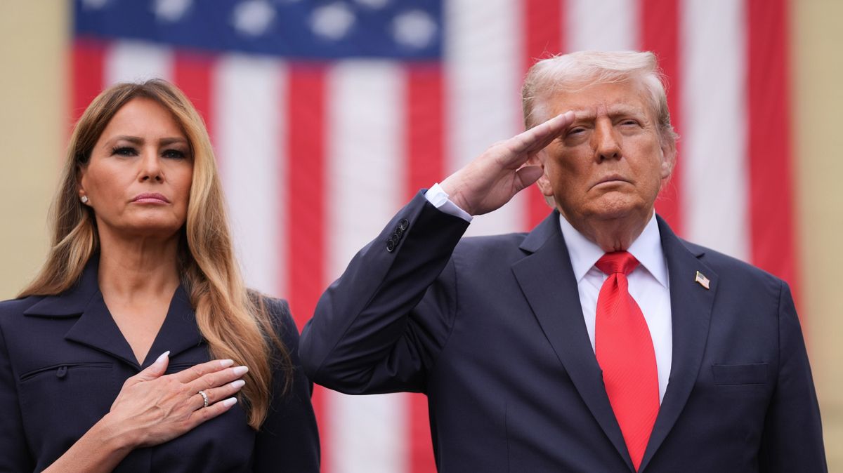 TRUMP, Donald; TRUMP, Melania