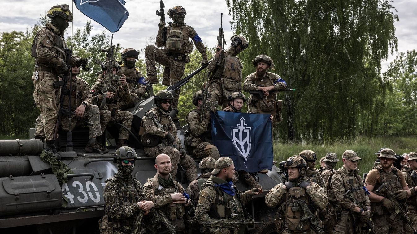 Most éppen a hadseregükkel fenyegetnek minket az ukránok