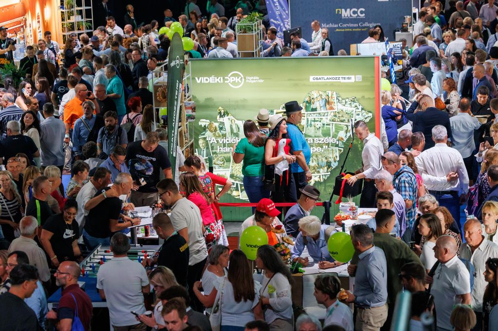 20250920 -- A Digitális Polgári Körök első országos találkozója, a Papp László Sportarénában. // fotó: Hatlaczki Balázs