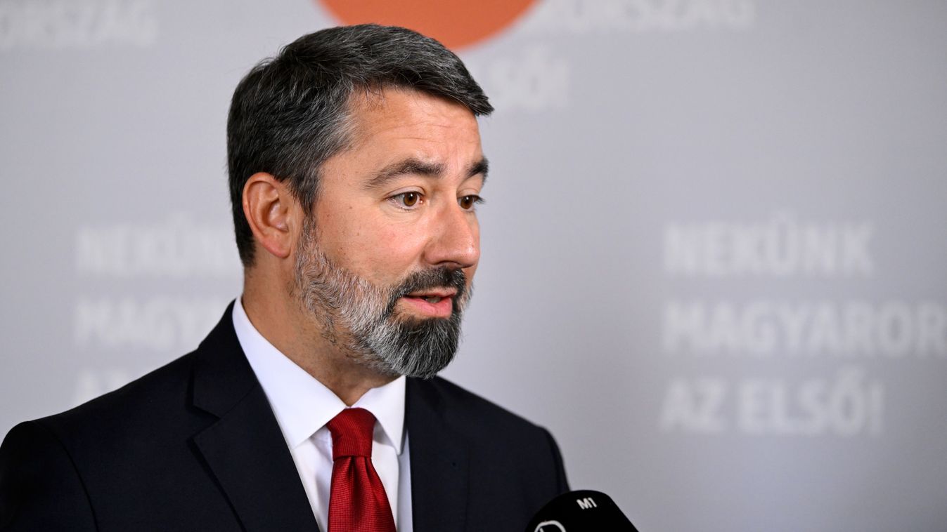 Hidvéghi Balázs: a nemzeti konzultáció első kérdése az egykulcsos adót érinti