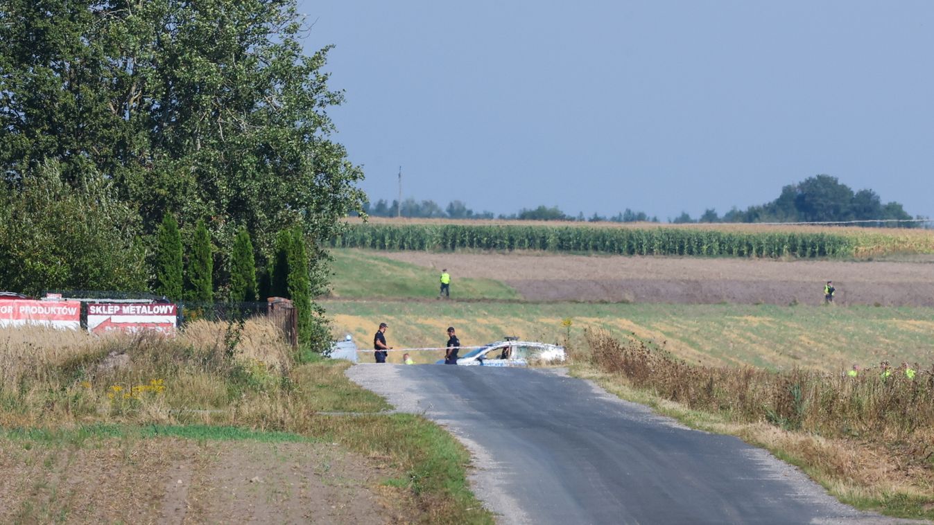 Lezárják a lengyel határt és a légteret Belarusz felől