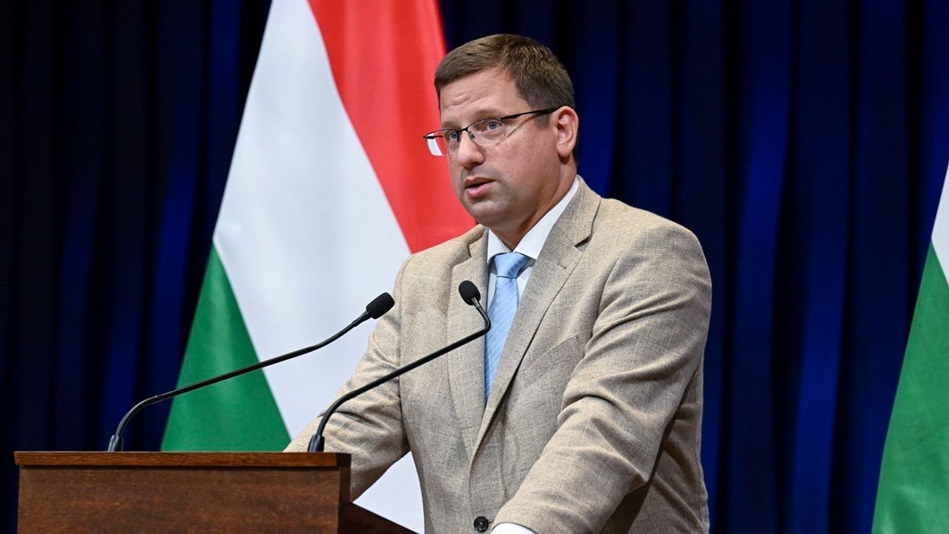 Gulyás Gergely a PS-nek: Brüsszelben nyers, direkt hatalomérvényesítés van