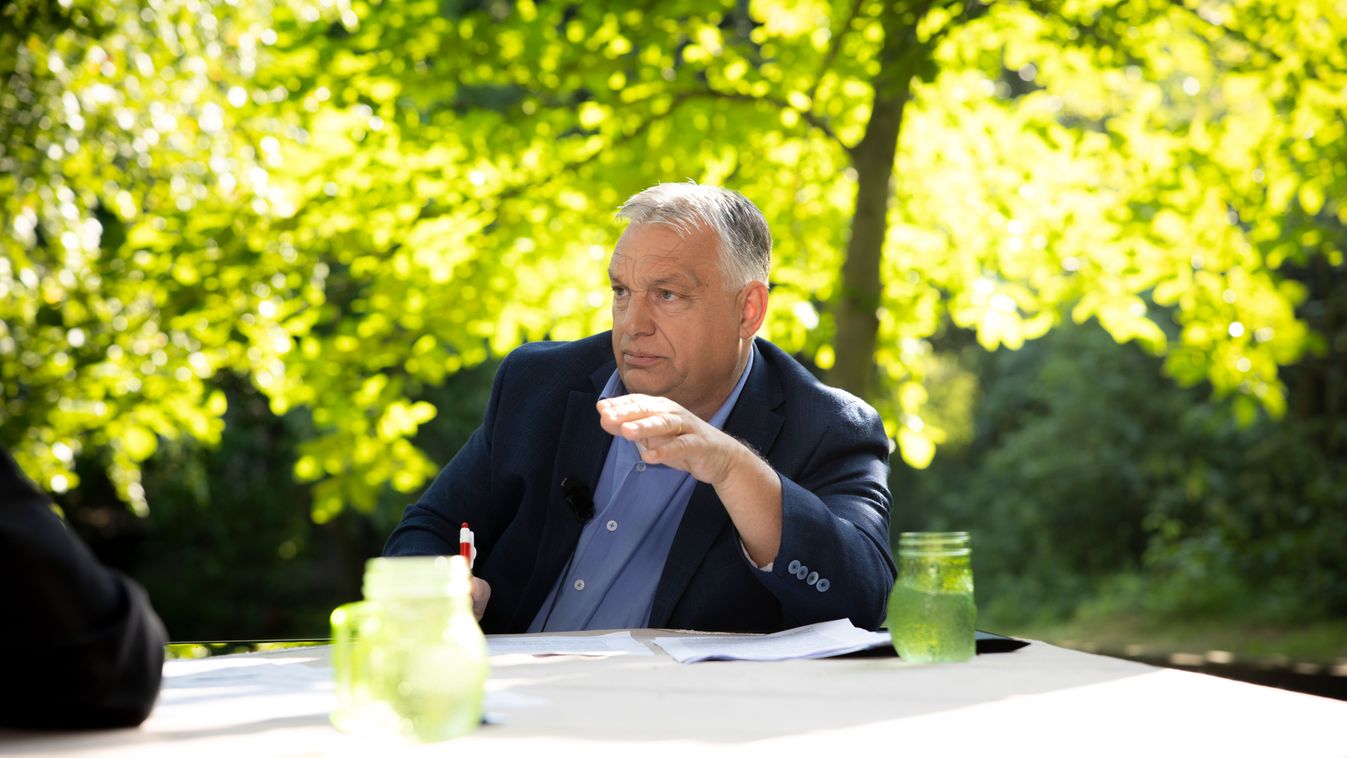 Orbán Viktor: balhéra készülnek Kötcsén Magyar Péterék