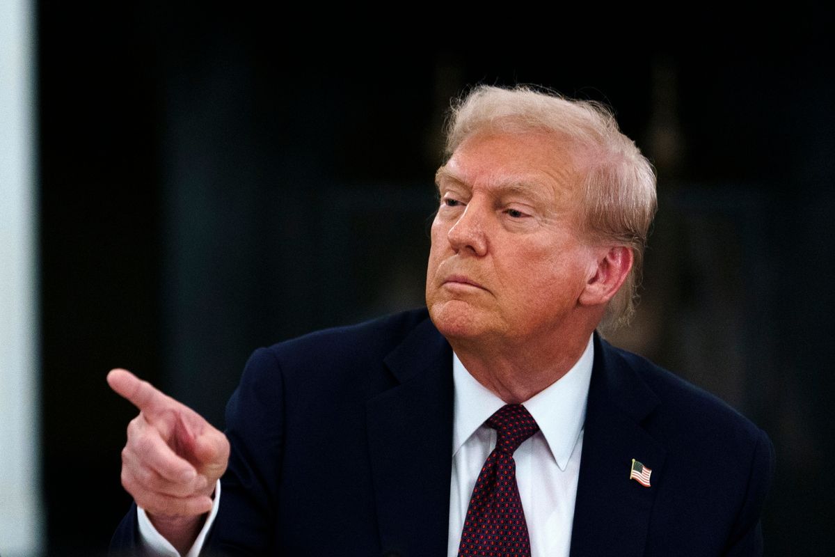 TRUMP, Donald
