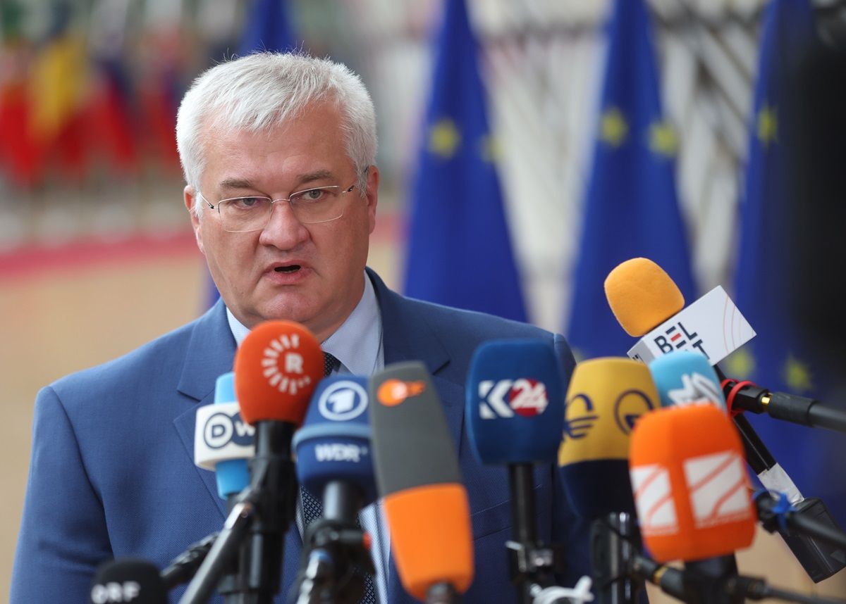 Szibiha szerint Ukrajna miatt kéne rendezni egy világháborút