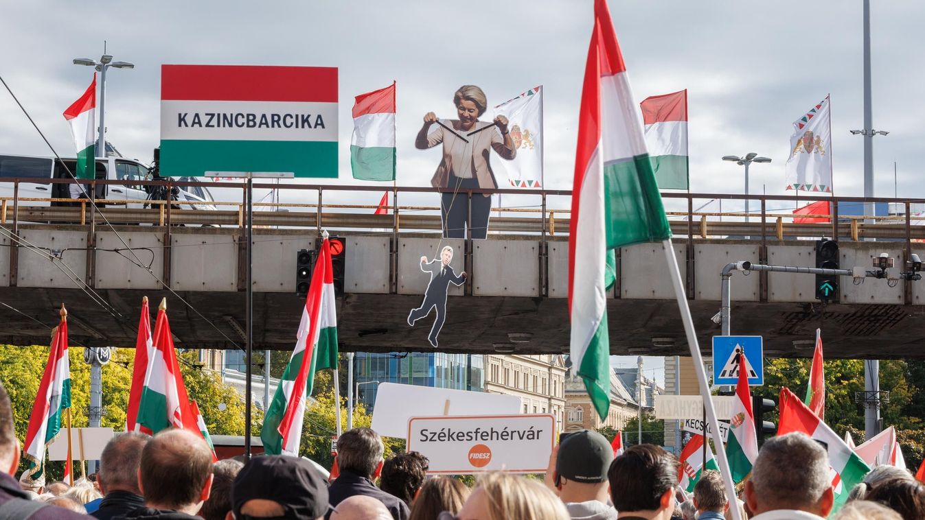 Cellainformációk alapján kétszer annyian voltak a Békemeneten, mint a háborús tüncin