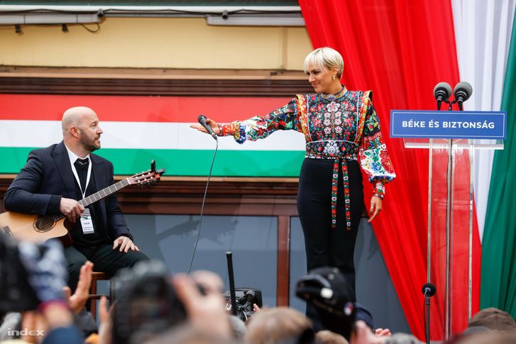 A jobboldali nők mindig kritikát kapnak balról, legfőbb bűnök jónő mivoltukban rejlik.