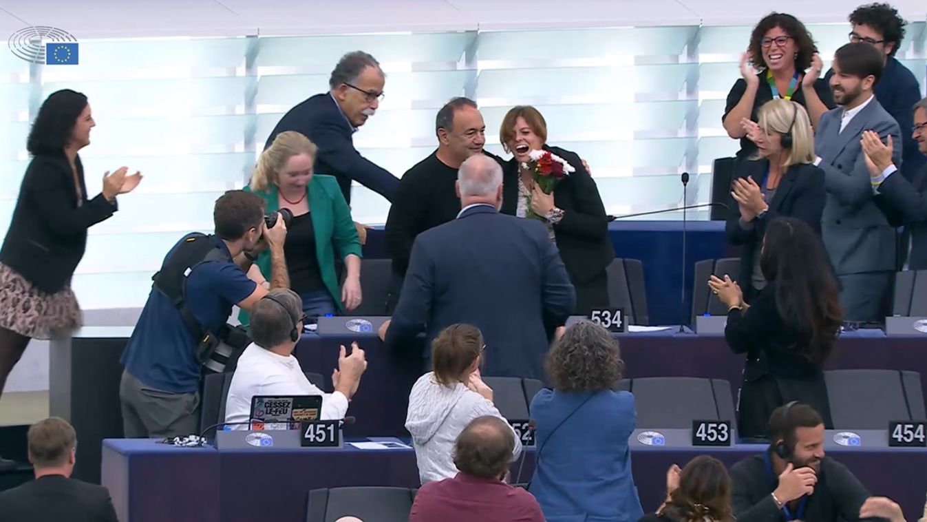 Európa szégyene! - Megtarthatta mentelmi jogát Ilaria Salis, Dobrev és Magyar Péter