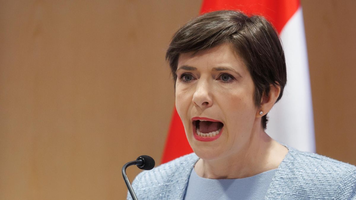 A baloldali vörös polip nem adja fel, az egyik nagy hergelő az Apró-klán utolsó vörös hajtása, Dobrev.