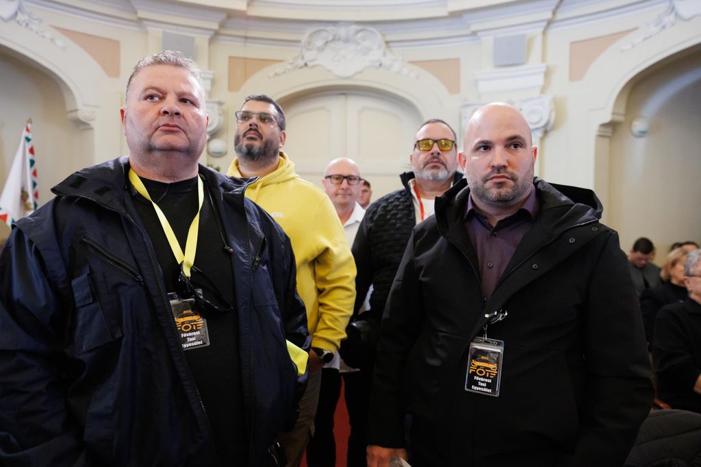 20251029 -- Közgyűlés, taxisok // fotó: Hatlaczki Balázs