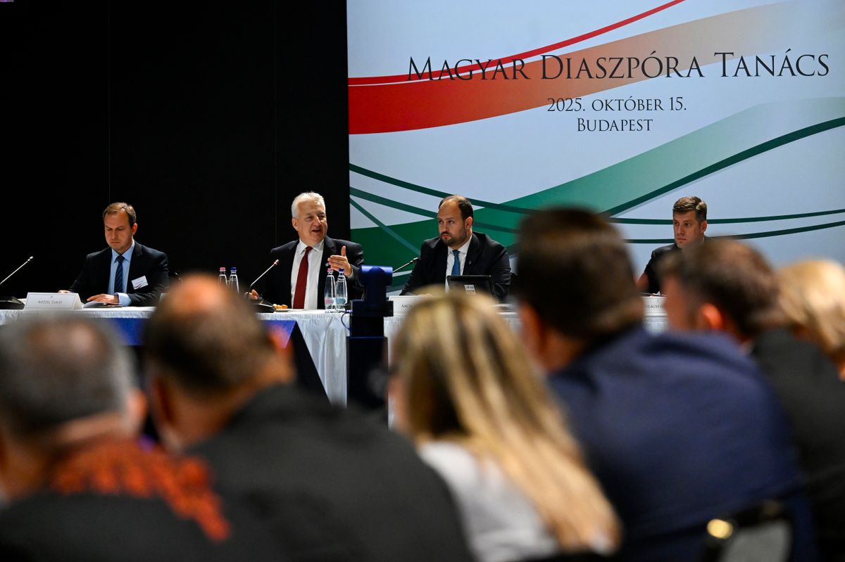 WETZEL Tamás; SZILÁGYI Péter; SEMJÉN Zsolt; NACSA Lõrinc