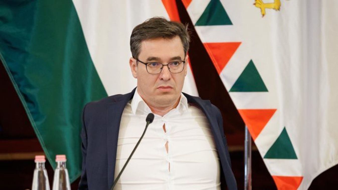 Karácsony Gergely a Budapest Brand-et valami egészen másra használta, mint kellett volna. Semmi baj, még ő lesz megsértődve.