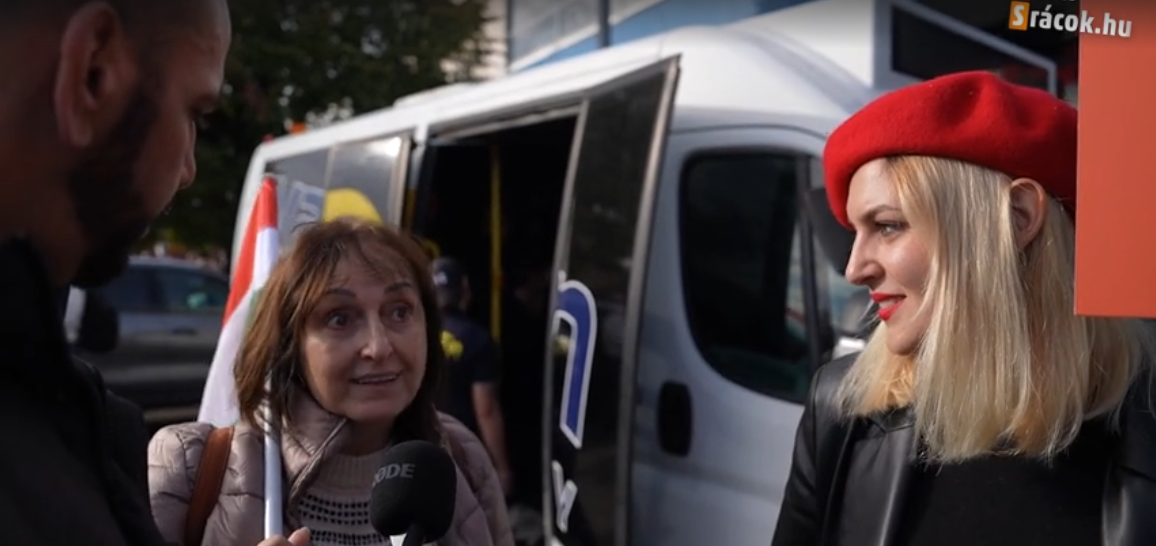 Fiatalok és idősek a Békemeneten
