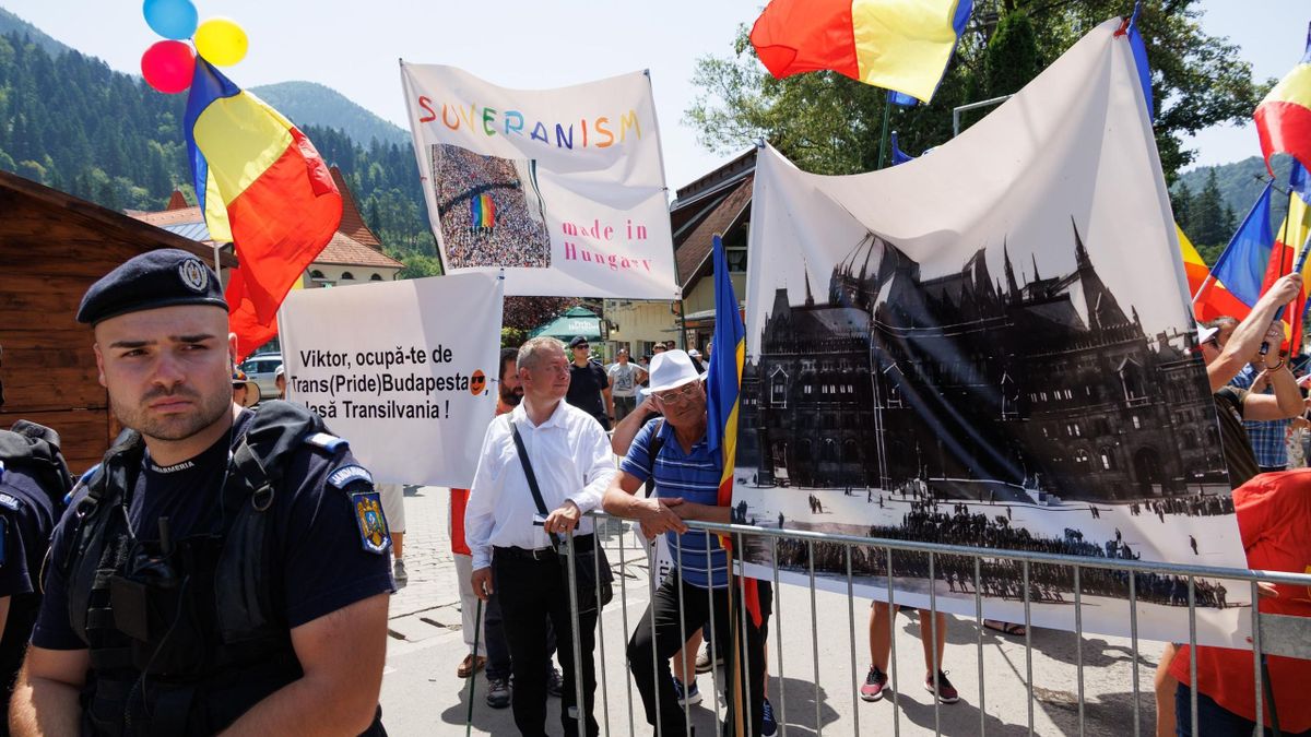 Román soviniszták Tusványoson, ilyenek voltak, akik megtámadták a férfit