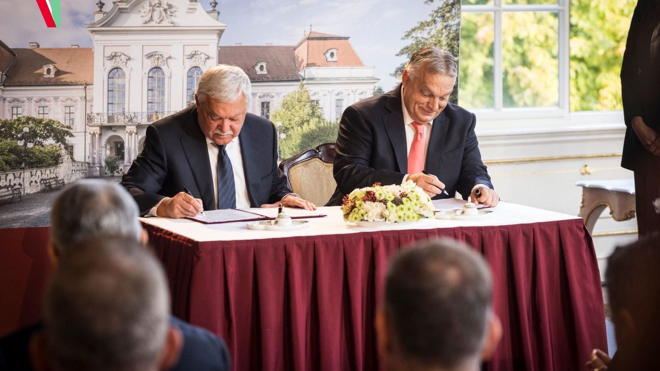Óriási bejelentést tett Gödöllőről Orbán Viktor, Lázár János és Csányi Sándor
