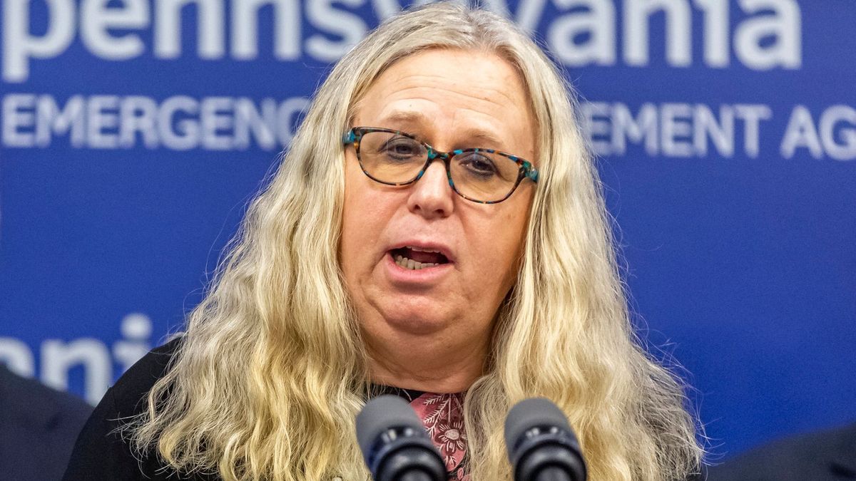 Rachel Levine a transzadmirális – Trump minisztere neki is búcsút int