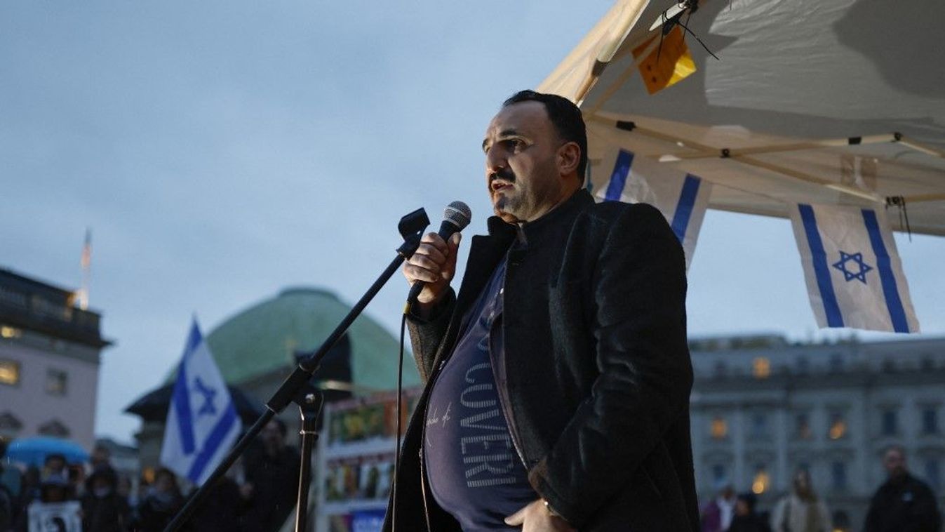 Az iskoligazgató a béke mellett szólalt fel, majdnem megölték.