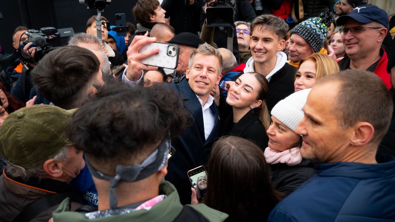 Gábor, a pest megyei jómódú a csúnyán kijavított utak és a vidéki fejlesztések miatt fog Péterre és az ismeretlen "bohócokra" szavazni