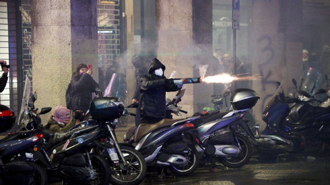 A szélsőbaloldal már szöges papírbombákkal és kezdetleges rakétavetőkkel támadja az olasz rendőröket