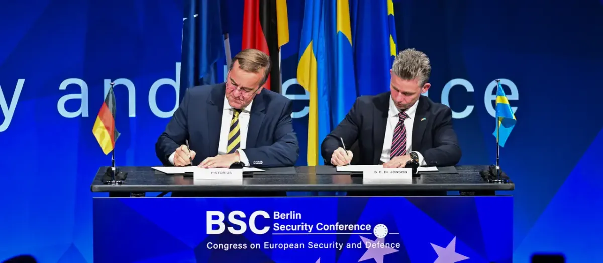 Tengeri ütközetről vizionál a német védelmi miniszter