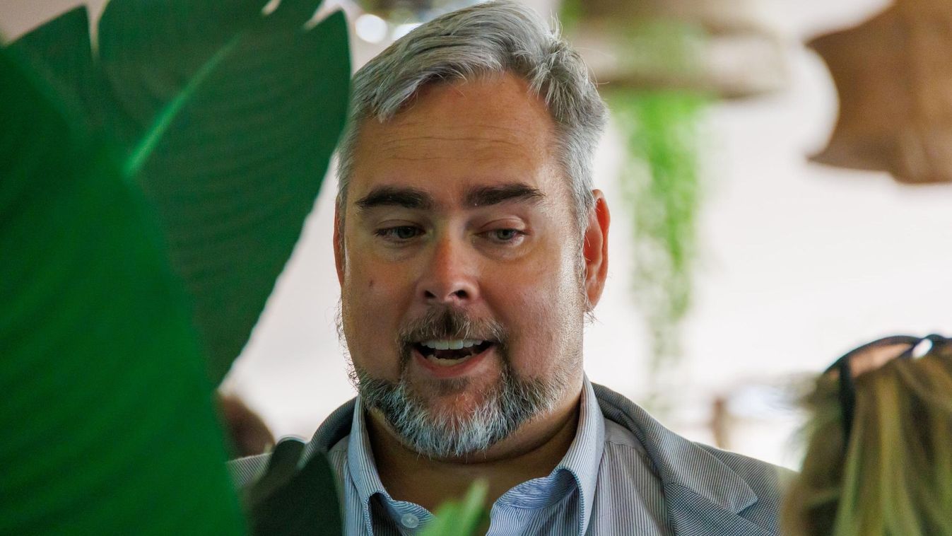 „Vissza kellett osztani a rendszernek” – új részletek Kiss László óbudai korrupciós ügyéről