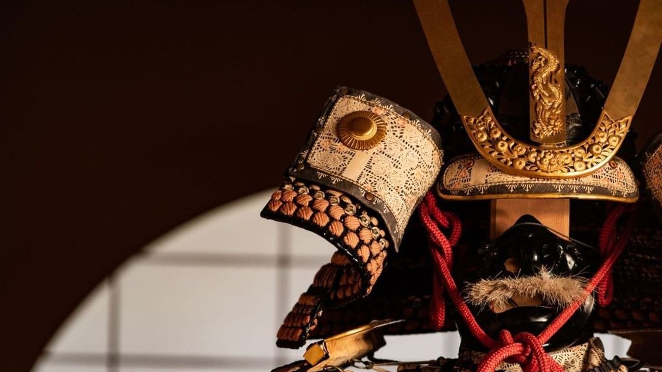 Szamurájt fogtak a pécsi zsaruk