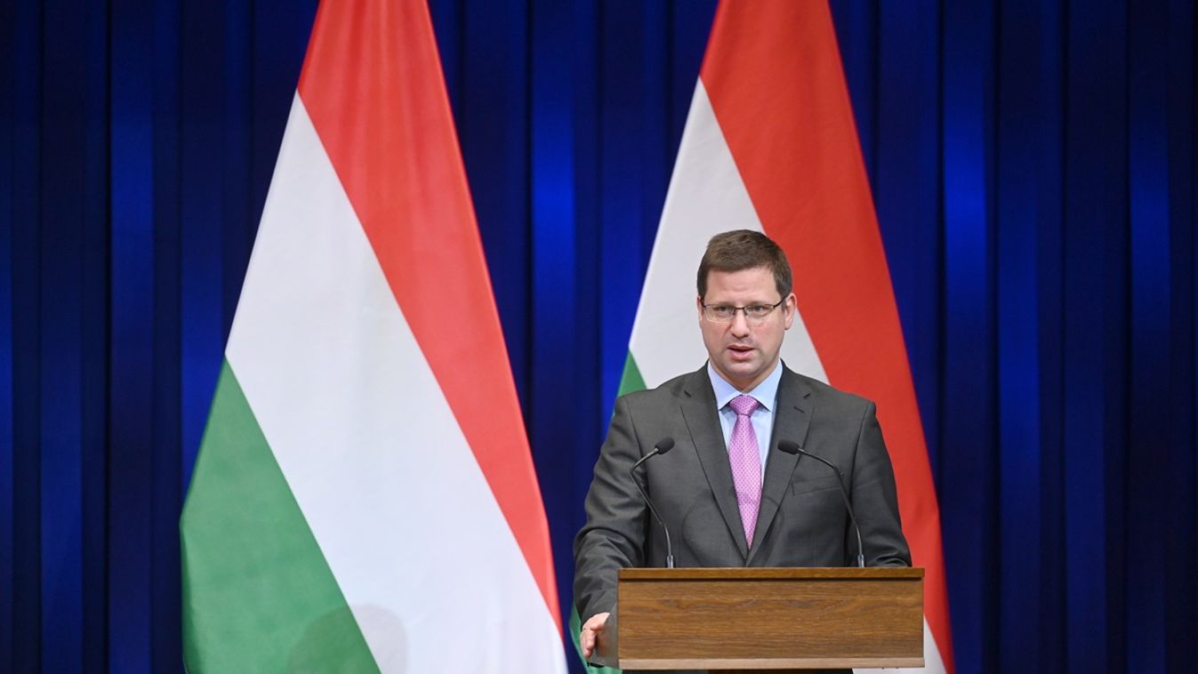 Gulyás Gergely a PS-nek: nem teheti és nem is tette kötelezővé az uniós bíróság a melegházasság elfogadását