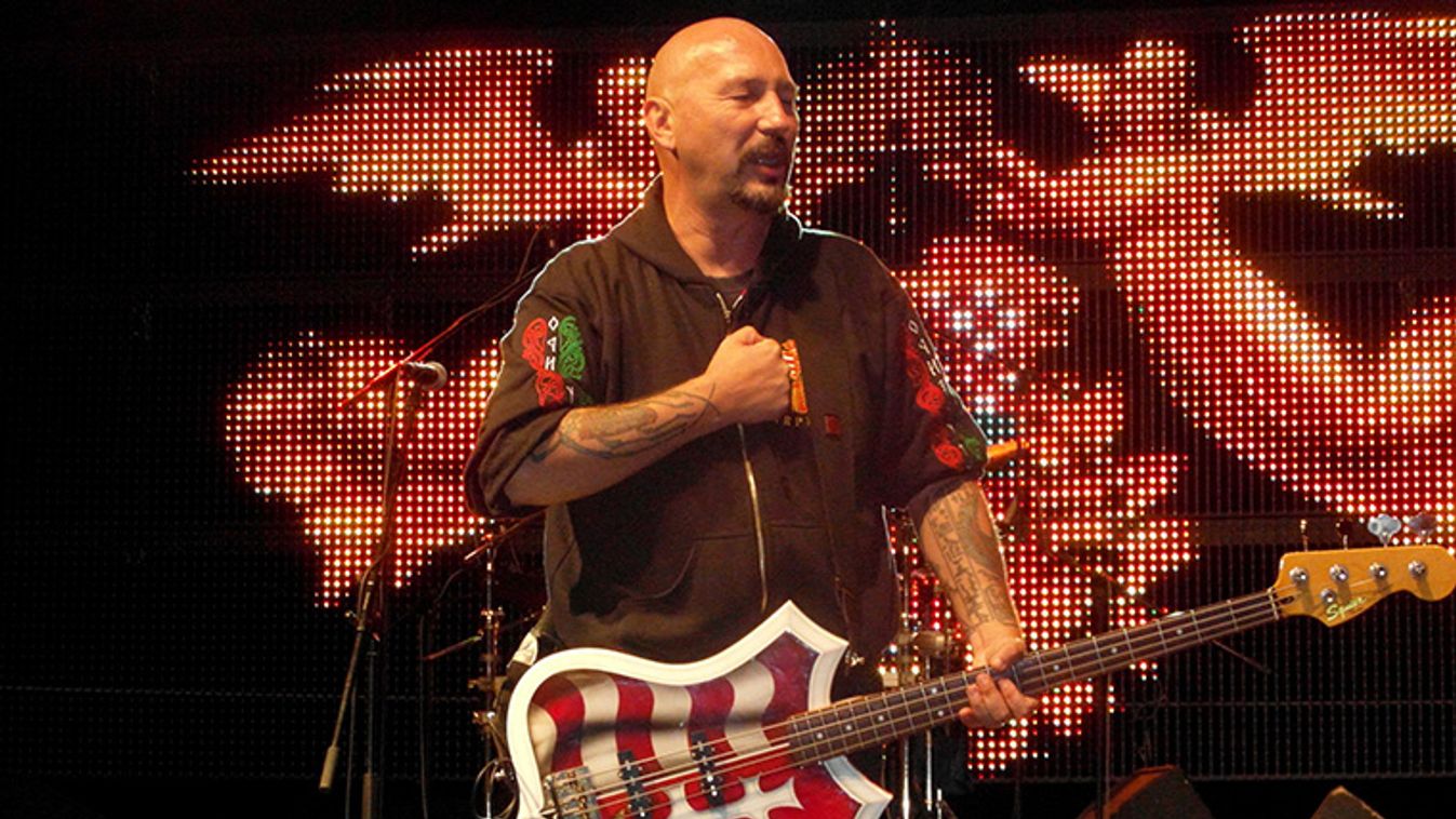 Petrás János és a Kárpátia