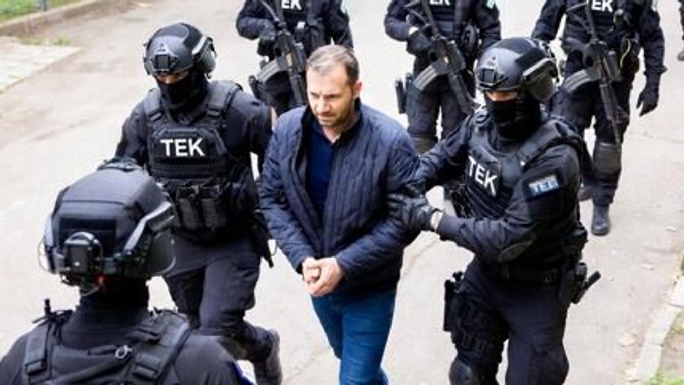 Felfegyverzett férfit fogott el a TEK egy XV. kerületi óvodában – Senki sem sérült meg!