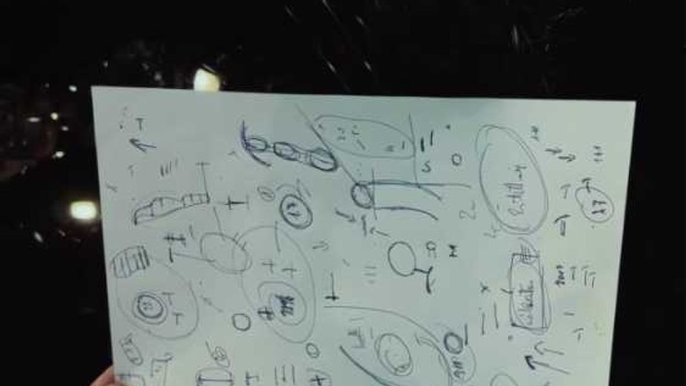 Óriási pánik! – Nemzetközi szakértők fejtették meg Orbán ATV-s interjújáról kiszivárgott jegyzetének jelentését