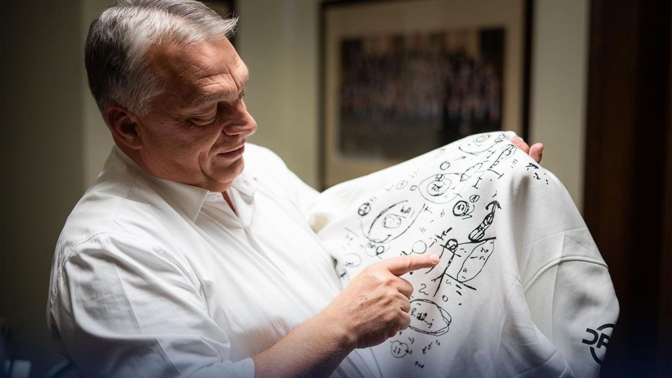 Egy Orbán-firka, egy póló és a 3I/Atlas