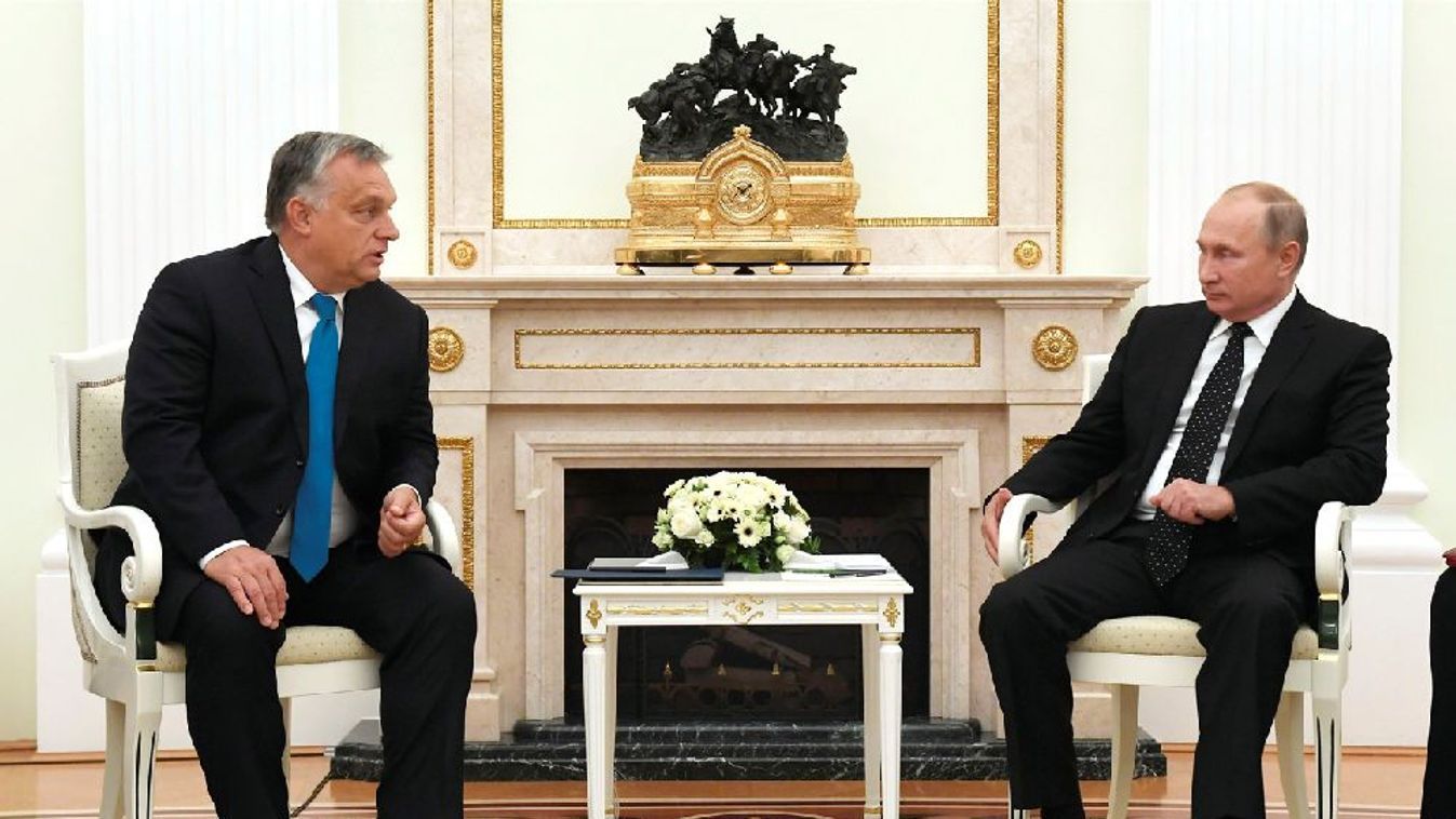 Orbán Viktor elindult Moszkvába