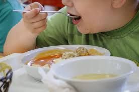 Negyvenhét gyerek került kórházba