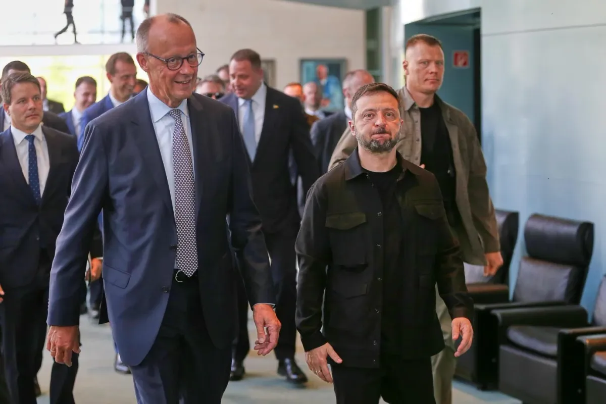 Németország kormányfője szerint az ukrán férfiaknak a fronton van a helye