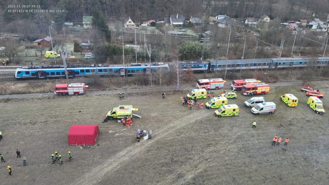 Súlyos vonatbaleset Csehországban, hatvan fölött a sérültek száma