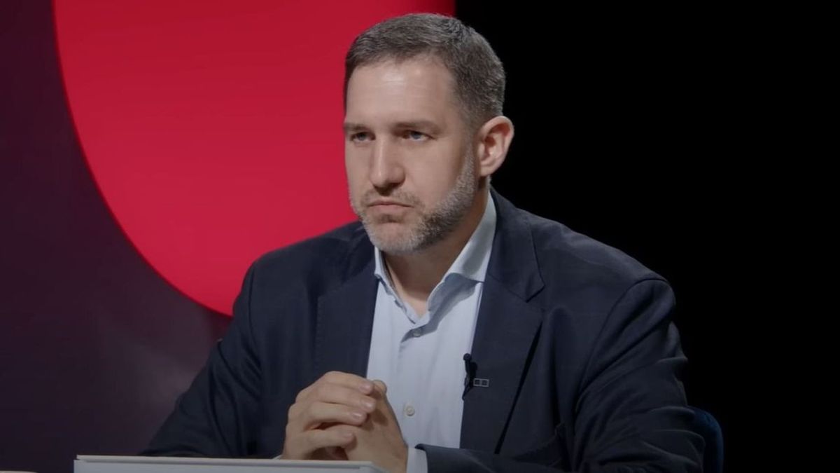 Tóth Péter kampányfőnök volt Magyar Péter mellett, de úgy tűnik, neki is elege lett az őrületből.