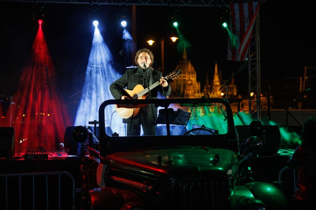 20251104 -- Halhatatlanok napja, Bem tér, Madaras Zsolt // fotó: Hatlaczki Balázs