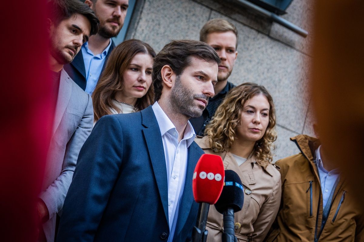 A Momentum befeküdt a Tisza alá, Cseh Katalin pedig egyéni akcióba kezdett