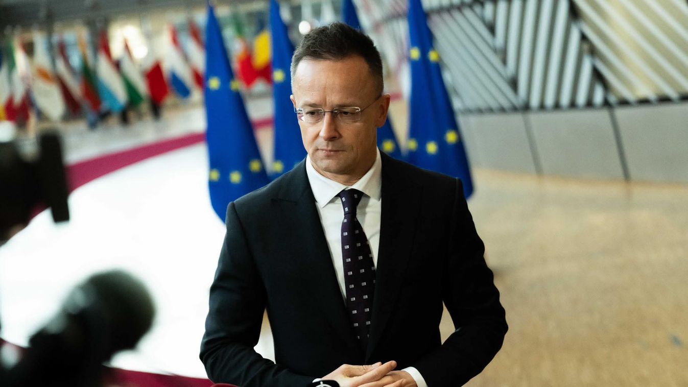 Szijjártó Péter: 2026-ban sem engedünk be migránst, és nem is fizetünk értük