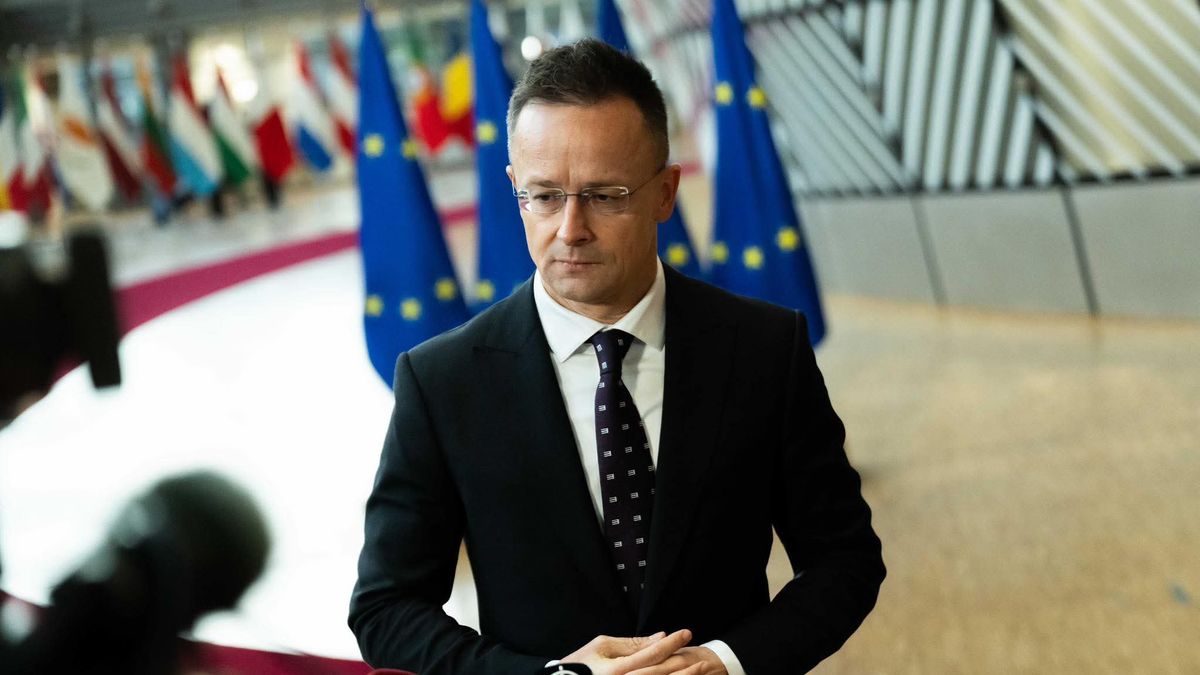 Szijjártó Péter: 2026-ban sem engedünk be migránst, és nem is fizetünk értük