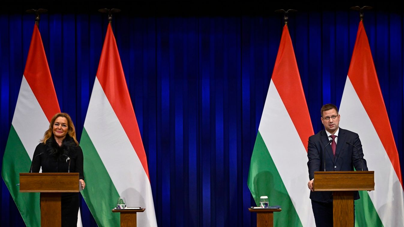 Gulyás Gergely a Kormányinfón: Ukrajna sosem fogja a kölcsönöket visszafizetni (ÉLŐ - FRISSÜL)