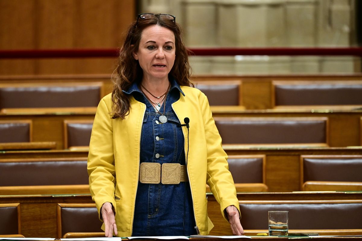 Kiszuperált CIA-ügynökből ellenzéki boszorkány