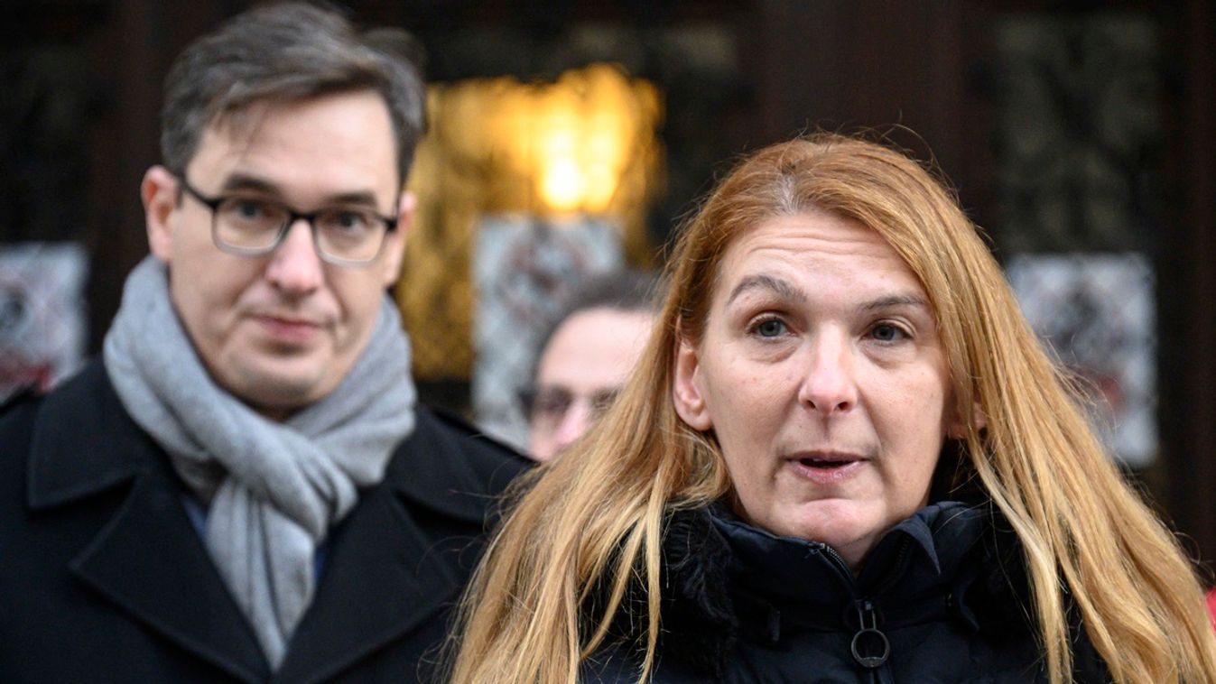 Kiderült, hogy Baranyi Krisztina hordja Karácsony Gergely tökeit