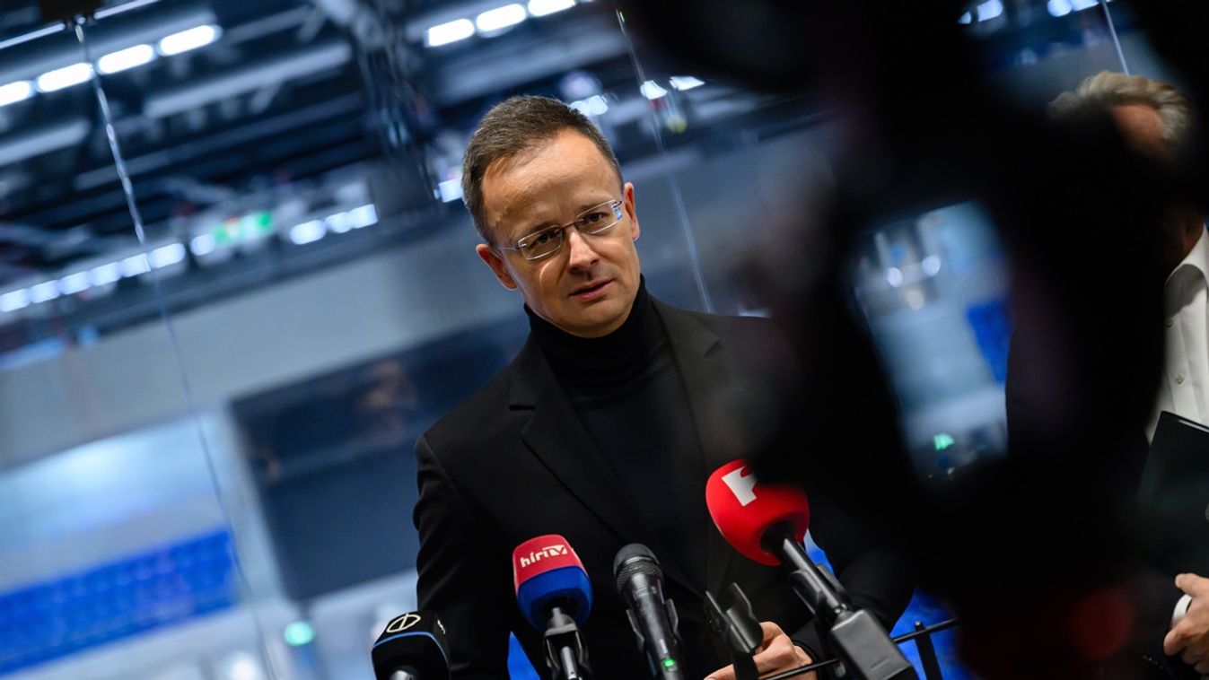 Szijjártó Péter: kőkemény munka eredménye, hogy az országban stabilitás van