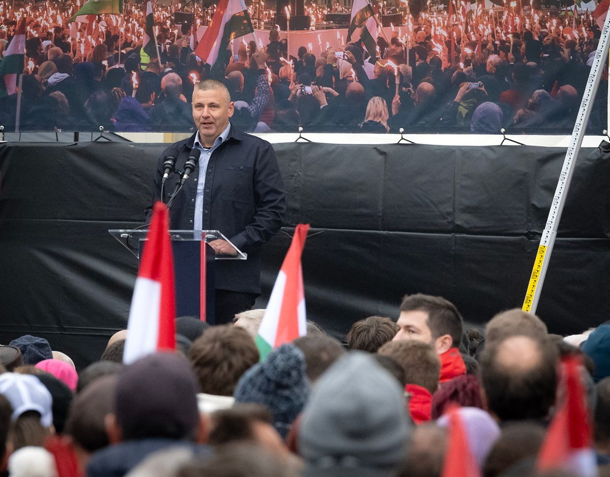 Ruszin Szendi Romulusz konkrétan elismerte, hogy a Tisza Párt választási csalásra készül